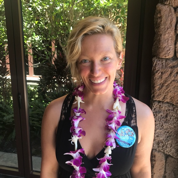 Meet your Posher, Heidi - Picture 2 of 2